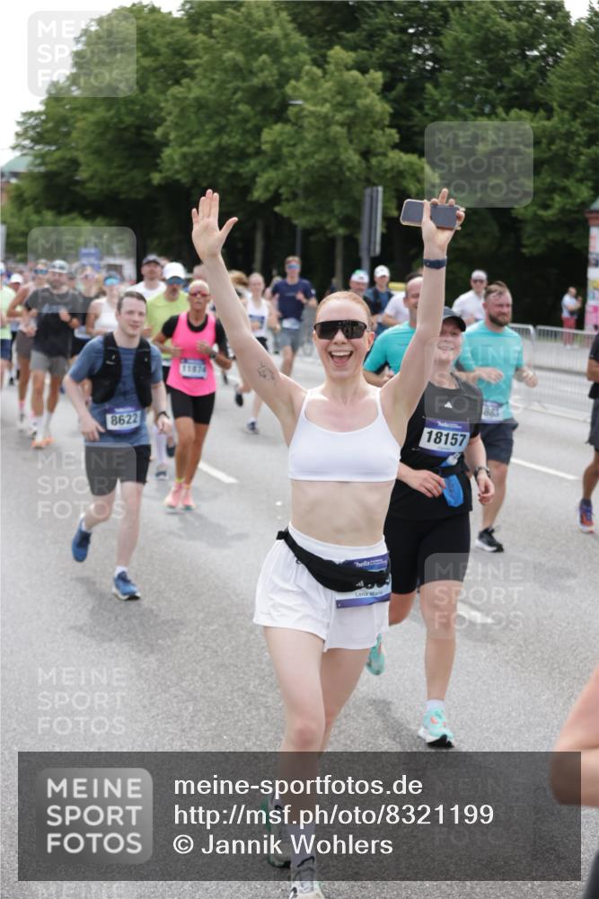 29.06.2025 - hella hamburg halbmarathon Jannik Wohlers http://msf.ph/oto/8321199 29.06.2025 10:39:30 Lombardsbrücke 1058, 1076, 1586, 1899, 2313, 2888, 3046, 3882, 3883, 3884, 4298, 4752, 5229, 5654, 5877, 5901, 6698, 6739, 7045, 7429, 7455, 7456, 8107, 8612, 8622, 8865, 8866, 9080, 9195, 9292, 9495, 10441, 10648, 10666, 10714, 10901, 10939, 11242, 11244, 11664, 11874, 11982, 12414, 12631, 12883, 12906, 13644, 14327, 14578, 14882, 15111, 16532, 16784, 17634, 18157, 19121, 19163 meine-sportfotos.de