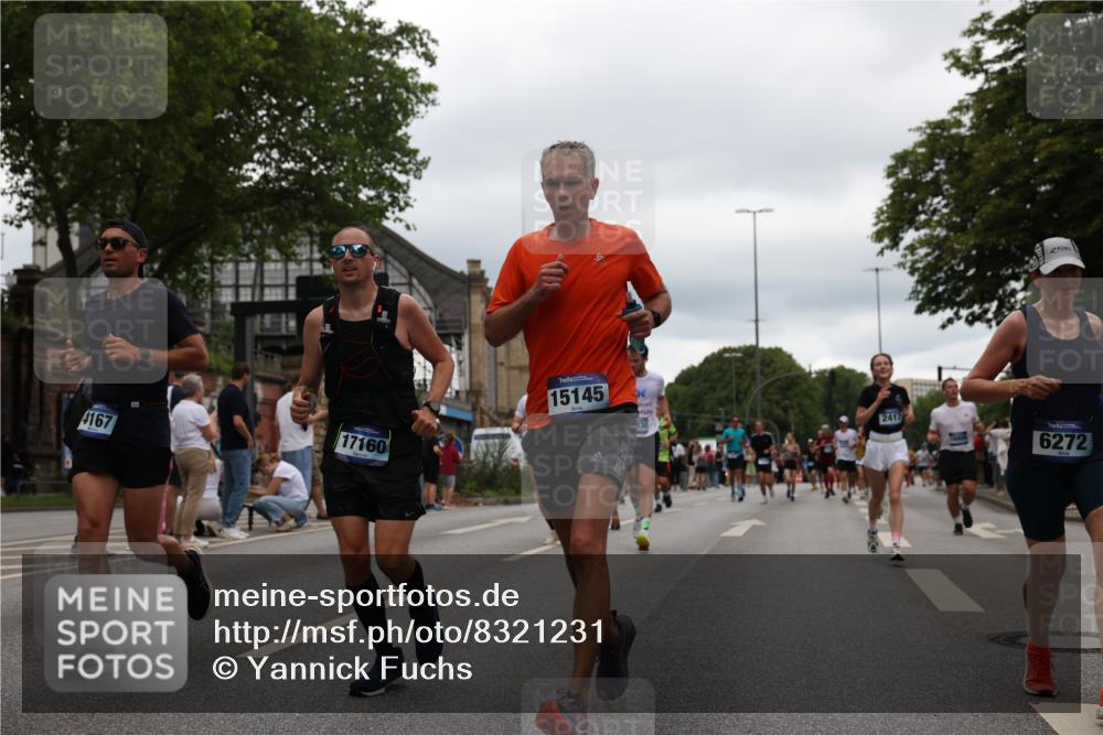 29.06.2025 - hella hamburg halbmarathon Yannick Fuchs http://msf.ph/oto/8321231 29.06.2025 10:51:07 20KM 1387, 1485, 1715, 1719, 1972, 2034, 2282, 2417, 2652, 2676, 3435, 4167, 5033, 5728, 6272, 6720, 7269, 8744, 9577, 9820, 10133, 11043, 11590, 11612, 11832, 12774, 13245, 13376, 13523, 13863, 14361, 14369, 14737, 14881, 14951, 15110, 15125, 15145, 15220, 15664, 15726, 16093, 16113, 16470, 16830, 16909, 17160, 17201, 17617, 17758, 17769, 17779, 17828, 17848, 18388, 19184 meine-sportfotos.de