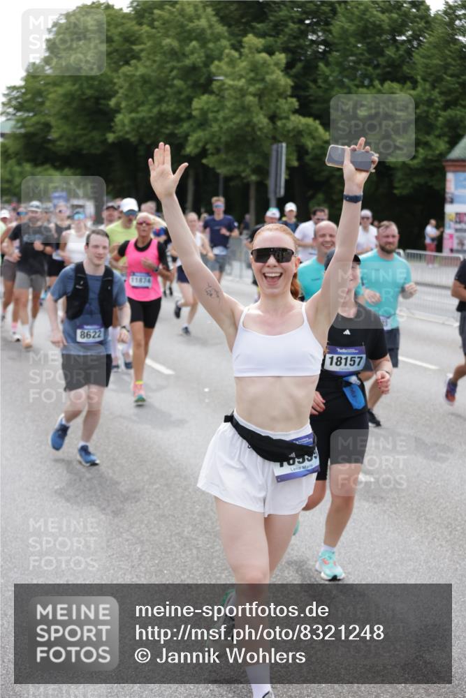 29.06.2025 - hella hamburg halbmarathon Jannik Wohlers http://msf.ph/oto/8321248 29.06.2025 10:39:30 Lombardsbrücke 1058, 1076, 1586, 1899, 2313, 2888, 3046, 3882, 3883, 3884, 4298, 4752, 5229, 5654, 5877, 5901, 6698, 6739, 7045, 7429, 7455, 7456, 8107, 8612, 8622, 8865, 8866, 9080, 9195, 9292, 9495, 10441, 10648, 10666, 10714, 10901, 10939, 11242, 11244, 11664, 11874, 11982, 12414, 12631, 12883, 12906, 13644, 14327, 14578, 14882, 15111, 16532, 16784, 17634, 18157, 19121, 19163 meine-sportfotos.de