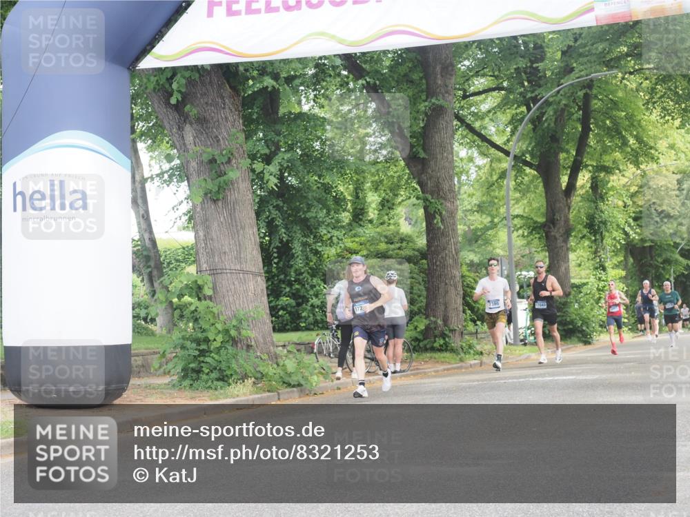 29.06.2025 - hella hamburg halbmarathon KatJ http://msf.ph/oto/8321253 29.06.2025 10:16:30 Zwischen KM18-KM19  meine-sportfotos.de