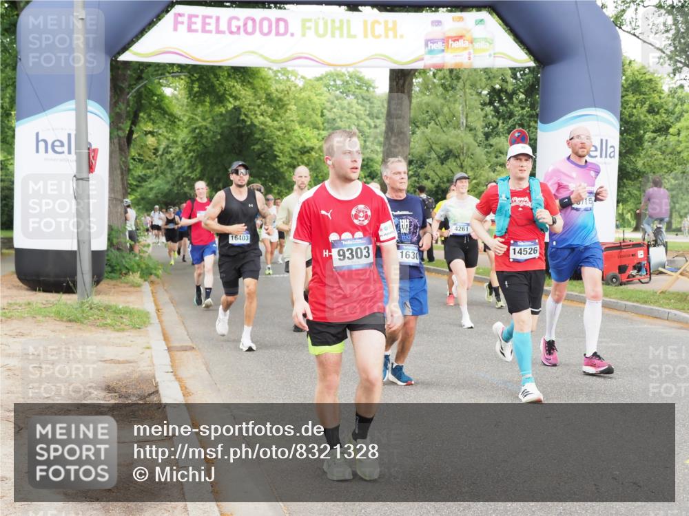 29.06.2025 - hella hamburg halbmarathon MichiJ http://msf.ph/oto/8321328 29.06.2025 10:37:20 Zwischen KM18-KM19 1630, 2013, 4261, 6115, 7100, 8112, 8437, 8454, 8657, 9491, 9597, 9695, 10860, 12203, 13225, 14012, 14526, 15620, 15803, 16403, 16891, 18489, 19020 meine-sportfotos.de