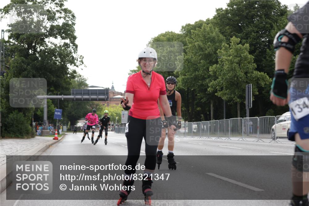 29.06.2025 - hella hamburg halbmarathon Jannik Wohlers http://msf.ph/oto/8321347 29.06.2025 09:00:18 Lombardsbrücke  meine-sportfotos.de