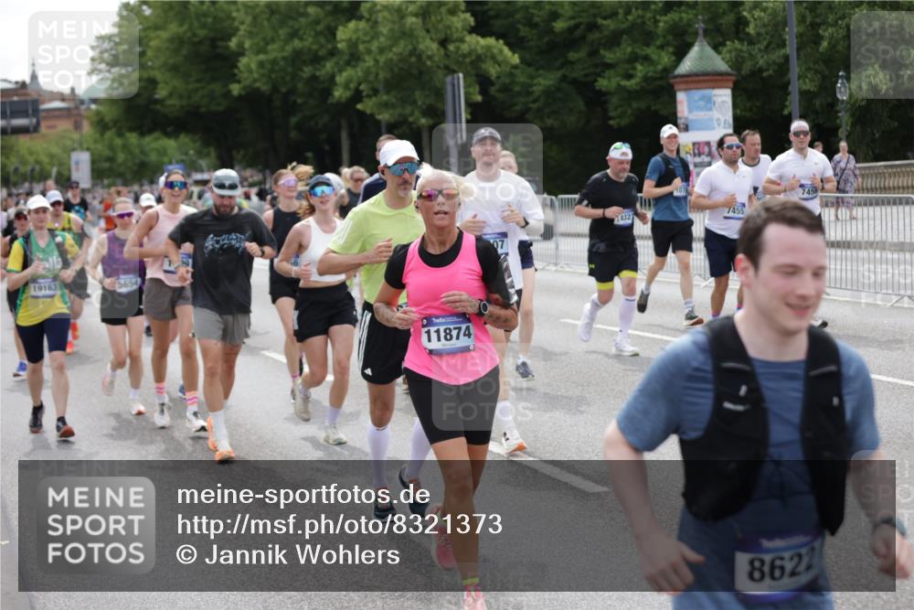 29.06.2025 - hella hamburg halbmarathon Jannik Wohlers http://msf.ph/oto/8321373 29.06.2025 10:39:32 Lombardsbrücke 1058, 1076, 1586, 1899, 2313, 2866, 2888, 3046, 3882, 3883, 3884, 4471, 4752, 5229, 5654, 5877, 5901, 6097, 6698, 6739, 6750, 7045, 7429, 7455, 7456, 8107, 8612, 8622, 8865, 8866, 9080, 9195, 9292, 9495, 10441, 10648, 10714, 10901, 10939, 11242, 11244, 11664, 11874, 11982, 12414, 12631, 12883, 12906, 13644, 14327, 14578, 14882, 15111, 16532, 16784, 17634, 18157, 19121, 19163 meine-sportfotos.de