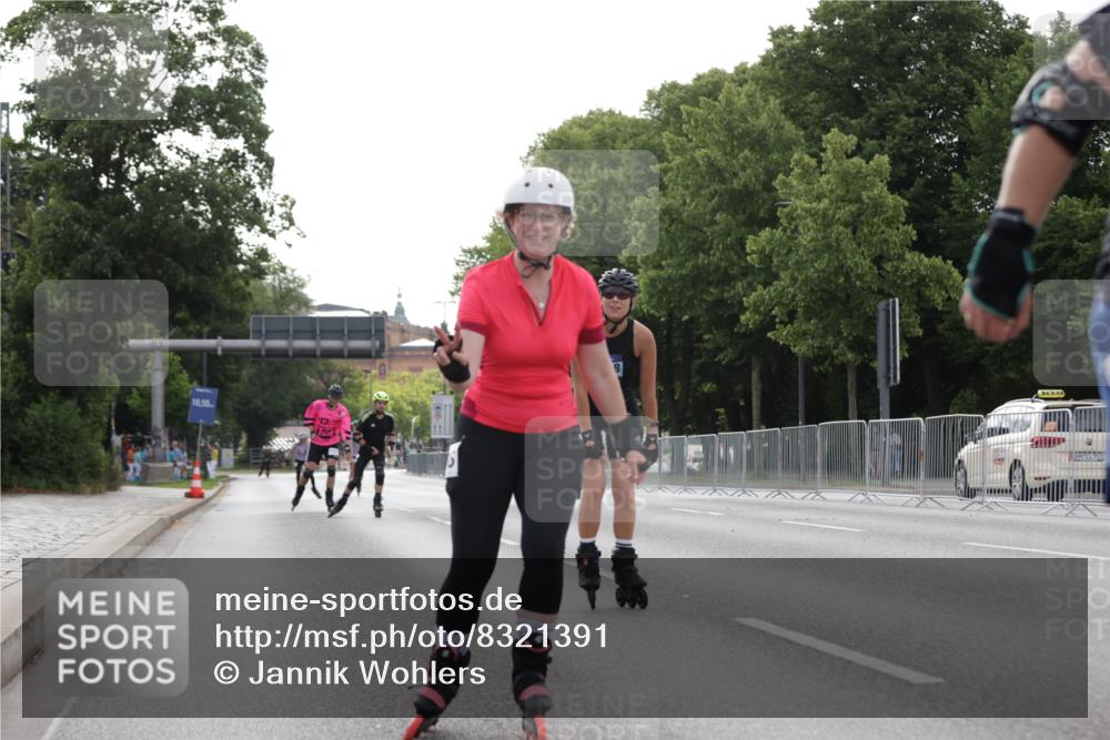 29.06.2025 - hella hamburg halbmarathon Jannik Wohlers http://msf.ph/oto/8321391 29.06.2025 09:00:18 Lombardsbrücke  meine-sportfotos.de