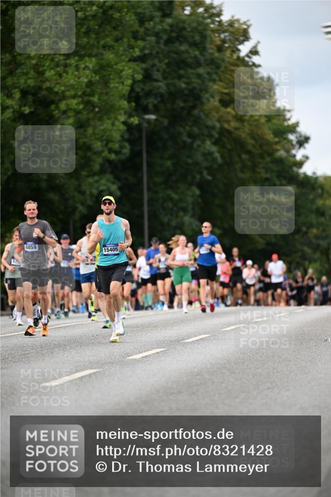 29.06.2025 - hella hamburg halbmarathon Dr. Thomas Lammeyer http://msf.ph/oto/8321428 29.06.2025 10:39:14 Kennedybrücke 1417, 1497, 1821, 1849, 2265, 2482, 3130, 3409, 4564, 4884, 5027, 5453, 5793, 6335, 6571, 6746, 6803, 6859, 7020, 7386, 7733, 8369, 9164, 9248, 9342, 10335, 10393, 10464, 10606 meine-sportfotos.de