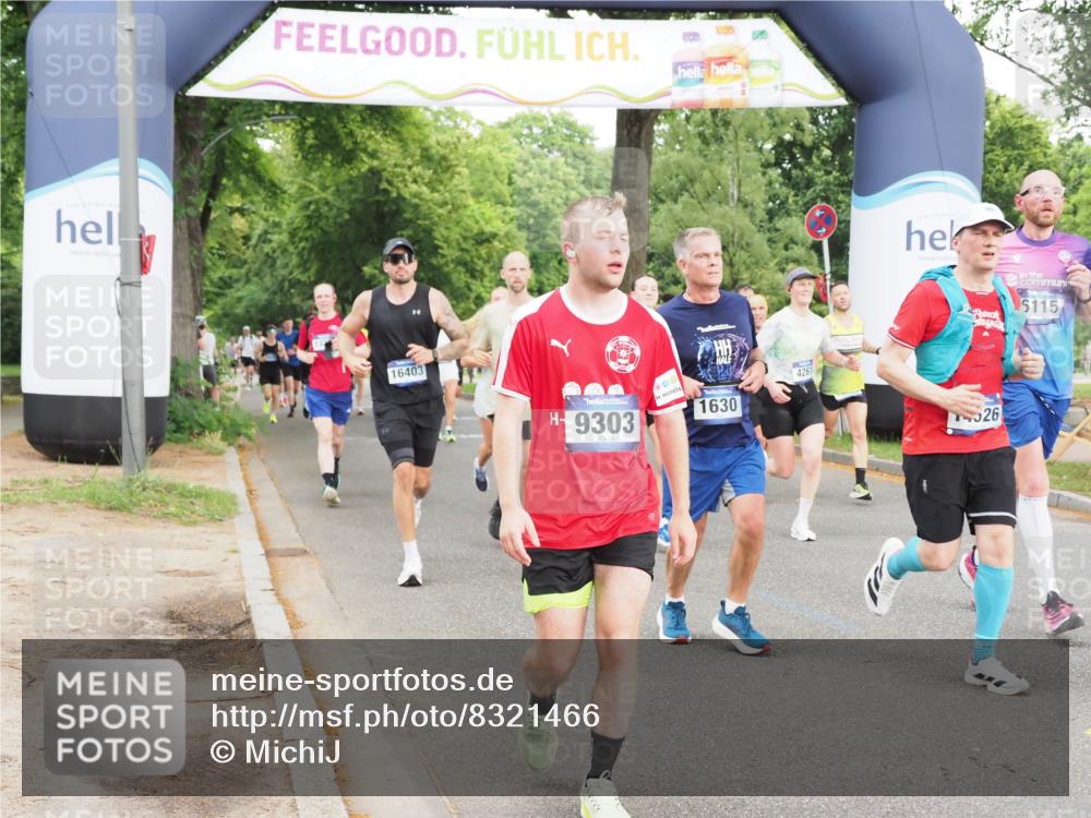 29.06.2025 - hella hamburg halbmarathon MichiJ http://msf.ph/oto/8321466 29.06.2025 10:37:20 Zwischen KM18-KM19 1630, 2013, 4261, 6115, 7100, 8112, 8437, 8454, 8657, 9491, 9597, 9695, 10860, 12203, 13225, 14012, 14526, 15620, 15803, 16403, 16891, 18489, 19020 meine-sportfotos.de