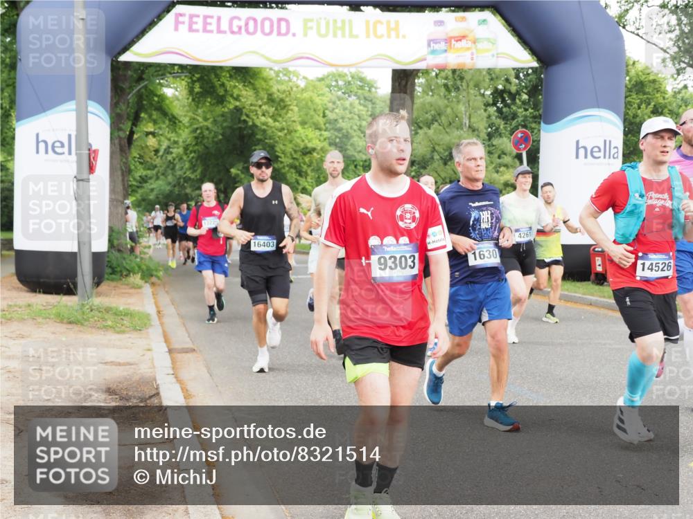 29.06.2025 - hella hamburg halbmarathon MichiJ http://msf.ph/oto/8321514 29.06.2025 10:37:20 Zwischen KM18-KM19 1630, 2013, 4261, 6115, 7100, 8112, 8437, 8454, 8657, 9491, 9597, 9695, 10860, 12203, 13225, 14012, 14526, 15620, 15803, 16403, 16891, 18489, 19020 meine-sportfotos.de
