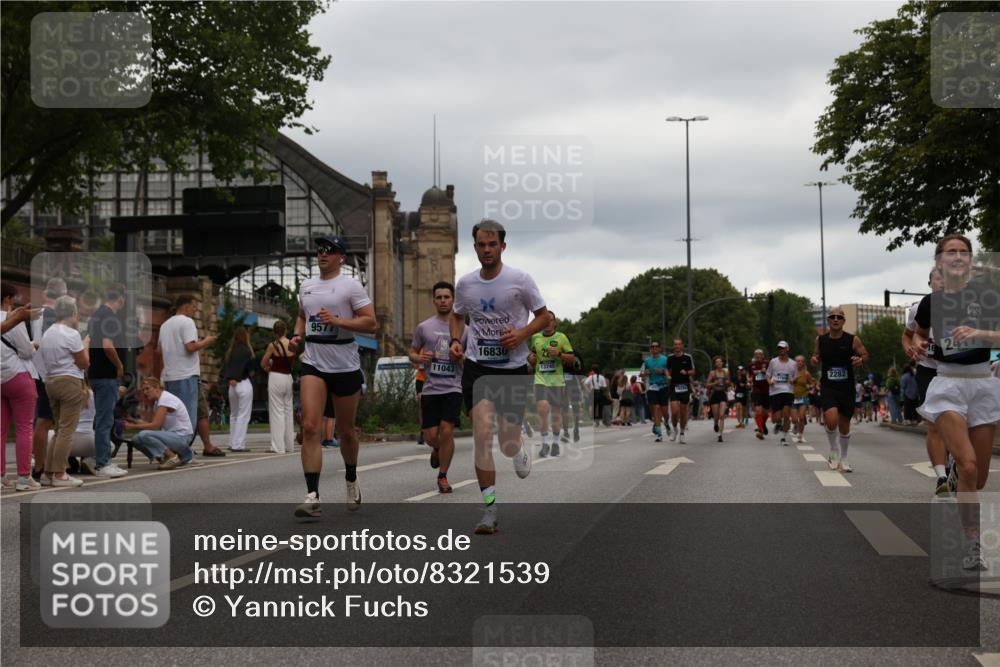 29.06.2025 - hella hamburg halbmarathon Yannick Fuchs http://msf.ph/oto/8321539 29.06.2025 10:51:08 20KM 1387, 1485, 1715, 1719, 1972, 2034, 2282, 2417, 2652, 2676, 3435, 4167, 4261, 5033, 5728, 6272, 6720, 7269, 8744, 9577, 10133, 11043, 11590, 11612, 11832, 12774, 13245, 13376, 13523, 13863, 14361, 14369, 14737, 14881, 14951, 15090, 15110, 15125, 15145, 15220, 15664, 15726, 16093, 16470, 16830, 16909, 17160, 17201, 17617, 17758, 17769, 17779, 17828, 17848, 18388, 19184 meine-sportfotos.de