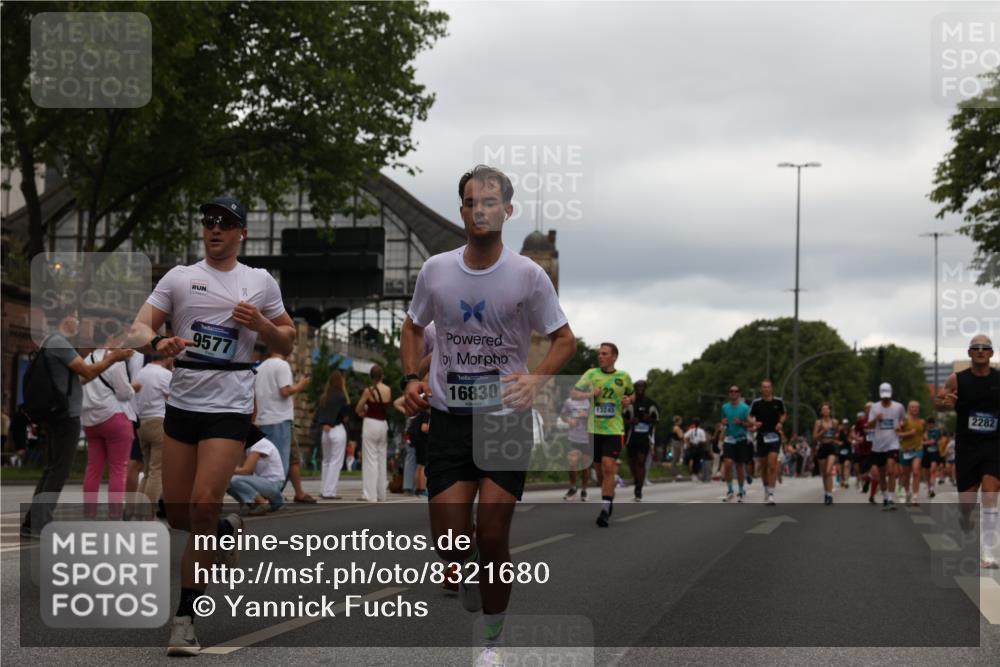 29.06.2025 - hella hamburg halbmarathon Yannick Fuchs http://msf.ph/oto/8321680 29.06.2025 10:51:09 20KM 1387, 1485, 1715, 1719, 1972, 2282, 2417, 2652, 2676, 3435, 4167, 4261, 5015, 5033, 5134, 5457, 5458, 5728, 6272, 6720, 7159, 7269, 8744, 9577, 10133, 11043, 11590, 11612, 11832, 12774, 13245, 13376, 13523, 13863, 14361, 14369, 14737, 14881, 14951, 15090, 15110, 15125, 15145, 15220, 15664, 15726, 16093, 16470, 16830, 16909, 17160, 17201, 17617, 17758, 17769, 17779, 17828, 17848, 18388 meine-sportfotos.de