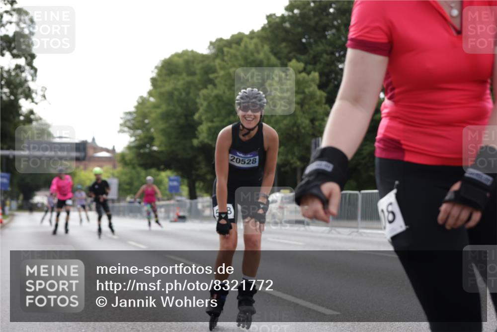 29.06.2025 - hella hamburg halbmarathon Jannik Wohlers http://msf.ph/oto/8321772 29.06.2025 09:00:19 Lombardsbrücke  meine-sportfotos.de