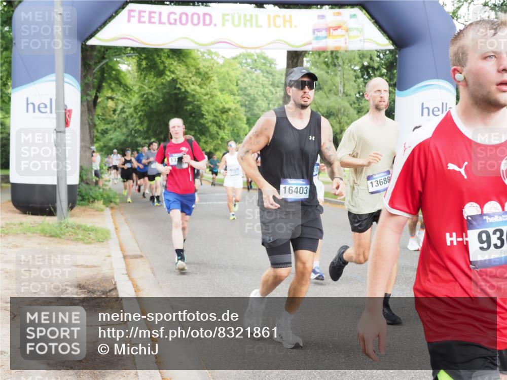 29.06.2025 - hella hamburg halbmarathon MichiJ http://msf.ph/oto/8321861 29.06.2025 10:37:21 Zwischen KM18-KM19 1381, 1630, 2013, 4261, 6115, 7100, 8112, 8437, 8657, 9491, 9597, 9695, 10860, 12203, 13225, 13688, 14012, 14526, 15620, 15803, 16403, 16891, 18489, 19020 meine-sportfotos.de