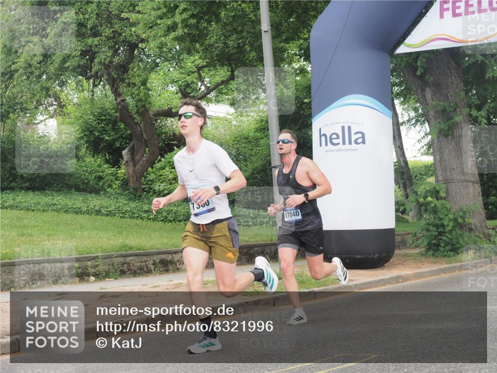 29.06.2025 - hella hamburg halbmarathon KatJ http://msf.ph/oto/8321996 29.06.2025 10:16:35 Zwischen KM18-KM19 7380 meine-sportfotos.de