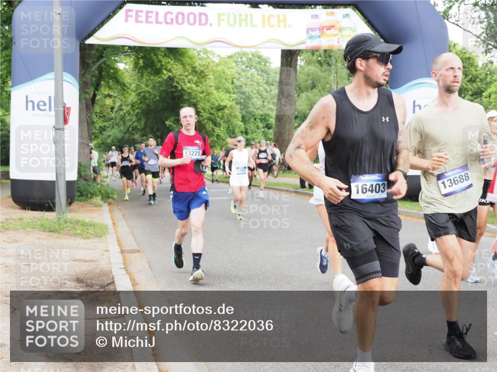 29.06.2025 - hella hamburg halbmarathon MichiJ http://msf.ph/oto/8322036 29.06.2025 10:37:22 Zwischen KM18-KM19 1381, 1630, 2013, 4261, 6115, 7100, 8112, 8437, 8657, 9491, 9597, 9695, 10860, 12203, 13225, 13688, 14012, 14526, 15620, 15803, 16403, 16891, 18489, 19020 meine-sportfotos.de