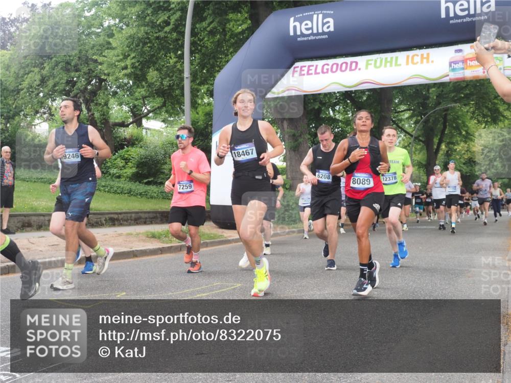 29.06.2025 - hella hamburg halbmarathon KatJ http://msf.ph/oto/8322075 29.06.2025 10:46:03 Zwischen KM18-KM19 2957, 3181, 6208, 7259, 7287, 8089 meine-sportfotos.de