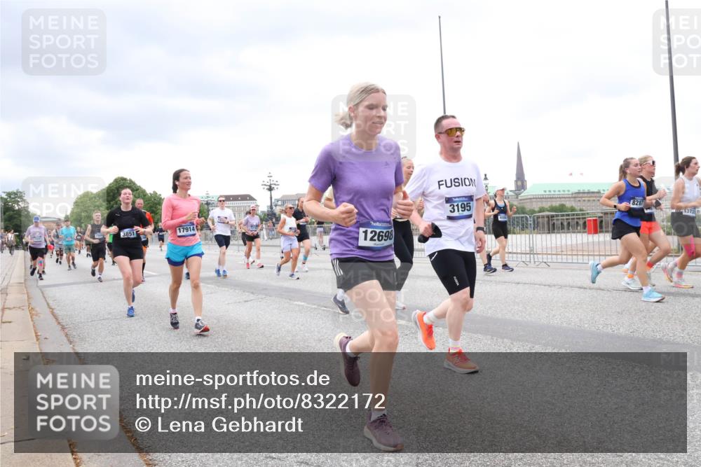 29.06.2025 - hella hamburg halbmarathon Lena Gebhardt http://msf.ph/oto/8322172 29.06.2025 10:57:27 Lombardsbrücke 15609, 3851, 17914, 12698, 3195, 8287, 13731, 1123, 1242, 1248, 1265, 1643, 2041, 2370, 2567, 2871, 3191, 3195, 3385, 3388, 3433, 3470, 3485, 3723, 3750, 3851, 3954, 4086, 4106, 4180, 4197, 4241, 4485, 4521, 4568, 4569, 4611, 4830, 4998, 5057, 5117, 5316, 5632, 5639, 5736, 5738, 6053, 6827, 6832, 6857, 6916, 6981, 7172, 7592, 7720, 7728, 7787, 7964, 8035, 8039, 8224, 8287, 8386, 8540, 8546, 8552, 8679, 8708, 8851, 8853, 8873, 9059, 9110, 9233, 9298, 9299, 9318, 9496 meine-sportfotos.de