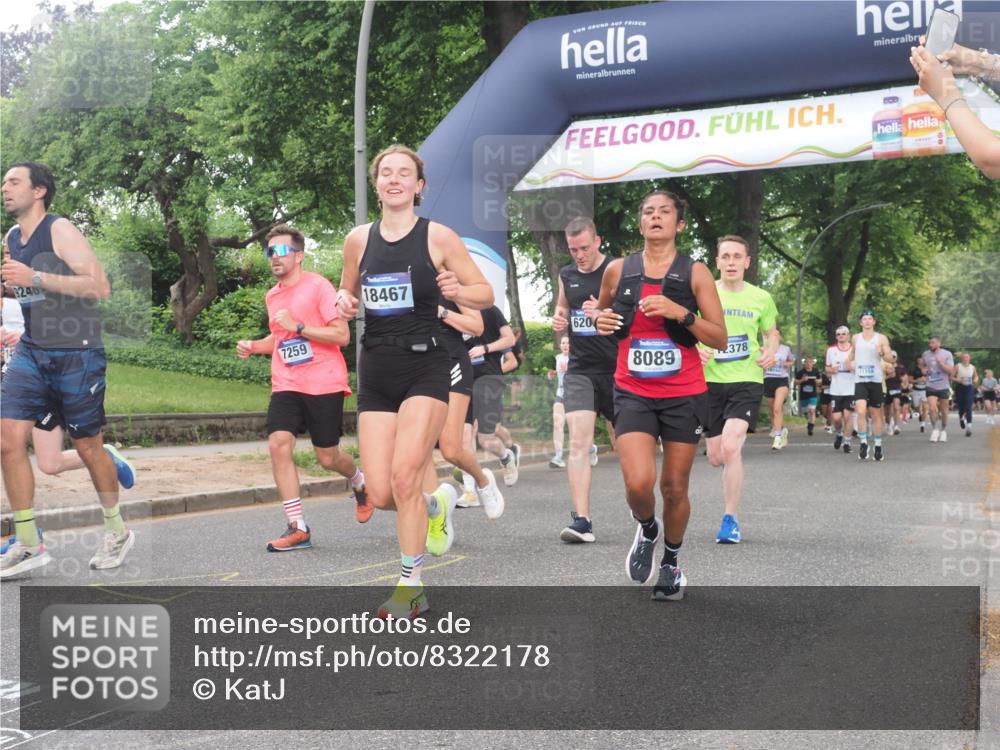 29.06.2025 - hella hamburg halbmarathon KatJ http://msf.ph/oto/8322178 29.06.2025 10:46:03 Zwischen KM18-KM19 2957, 3181, 6208, 7259, 7287, 8089 meine-sportfotos.de