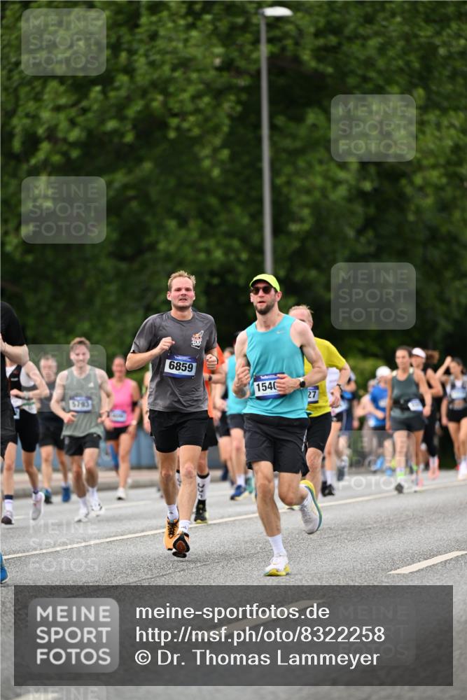 29.06.2025 - hella hamburg halbmarathon Dr. Thomas Lammeyer http://msf.ph/oto/8322258 29.06.2025 10:39:18 Kennedybrücke 1417, 1497, 1821, 1849, 2265, 2482, 3130, 3409, 4564, 4884, 5027, 5793, 6335, 6379, 6571, 6746, 6803, 6859, 7020, 7386, 7733, 8369, 9164, 9248, 9342, 10335, 10358, 10393, 10464, 10606, 11320 meine-sportfotos.de