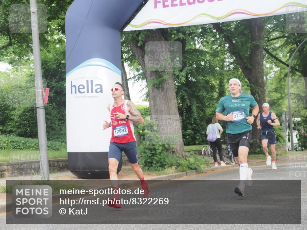 29.06.2025 - hella hamburg halbmarathon KatJ http://msf.ph/oto/8322269 29.06.2025 10:16:38 Zwischen KM18-KM19 7380 meine-sportfotos.de