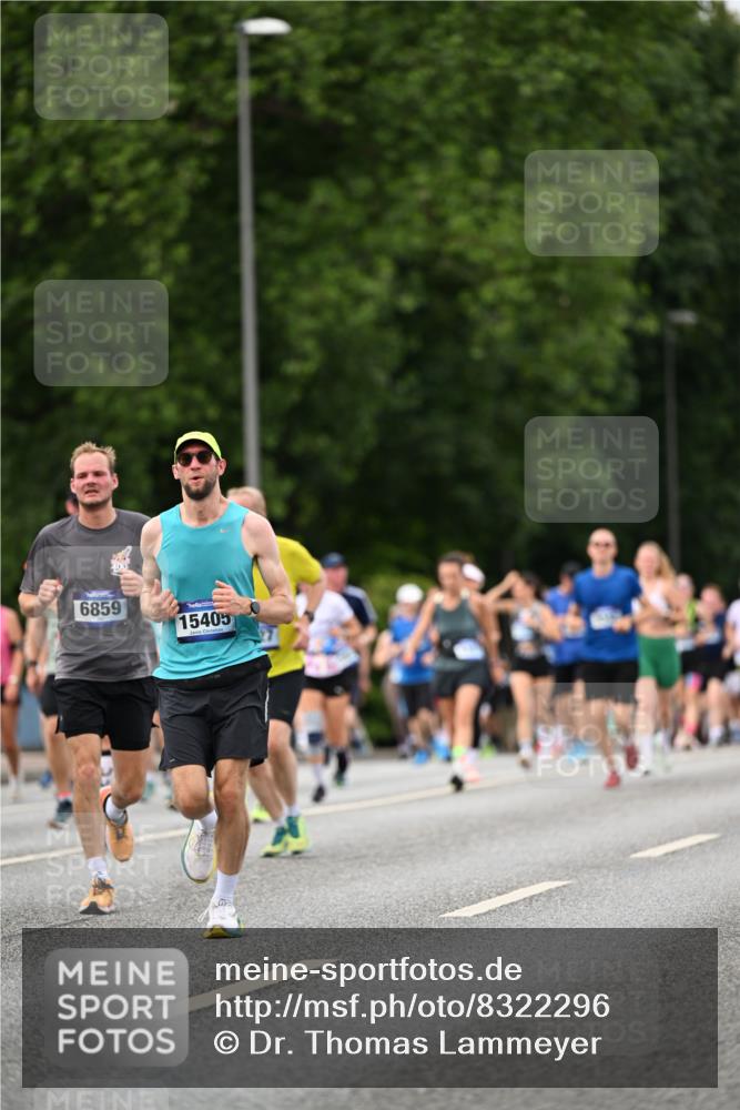 29.06.2025 - hella hamburg halbmarathon Dr. Thomas Lammeyer http://msf.ph/oto/8322296 29.06.2025 10:39:18 Kennedybrücke 1417, 1497, 1821, 1849, 2265, 2482, 3130, 3409, 4564, 4884, 5027, 5793, 6335, 6379, 6571, 6746, 6803, 6859, 7020, 7386, 7733, 8369, 9164, 9248, 9342, 10335, 10358, 10393, 10464, 10606, 11320 meine-sportfotos.de