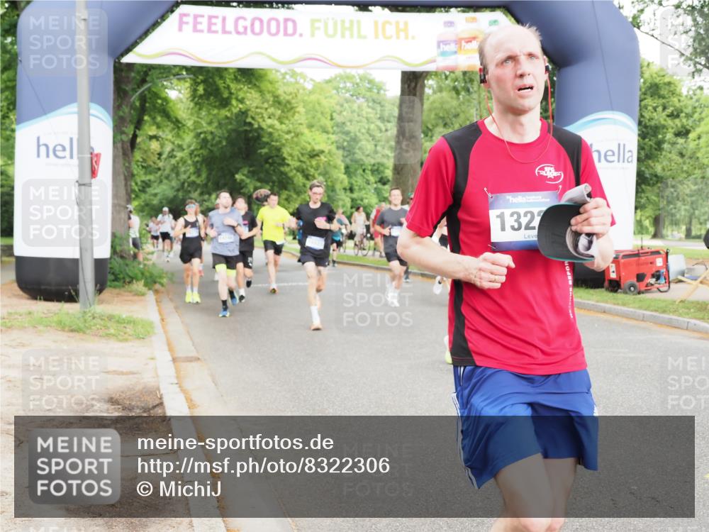 29.06.2025 - hella hamburg halbmarathon MichiJ http://msf.ph/oto/8322306 29.06.2025 10:37:23 Zwischen KM18-KM19 1381, 1630, 2013, 4261, 6115, 7100, 8112, 8657, 9491, 9695, 10860, 13225, 13688, 14012, 14526, 15523, 15620, 15803, 16403, 16891, 18489, 19020 meine-sportfotos.de