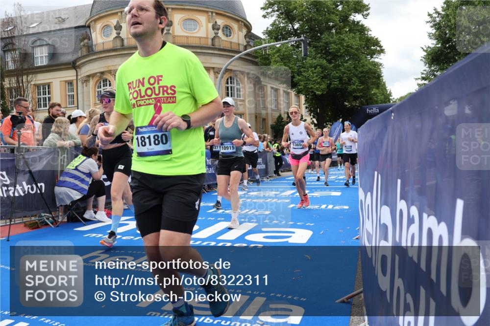 29.06.2025 - hella hamburg halbmarathon Strokosch-Dieckow http://msf.ph/oto/8322311 29.06.2025 10:58:57 Ziel 2159, 3181, 3859, 4632, 4833, 5885, 6438, 6860, 7223, 8807, 9156, 9353, 9835, 10020, 10518, 10788, 10915, 11935, 12564, 12734, 12735, 13287, 13583, 13654, 14673, 15785, 17531, 17810, 17827, 17852, 17931, 18180, 18682, 18833, 19002, 19003 meine-sportfotos.de