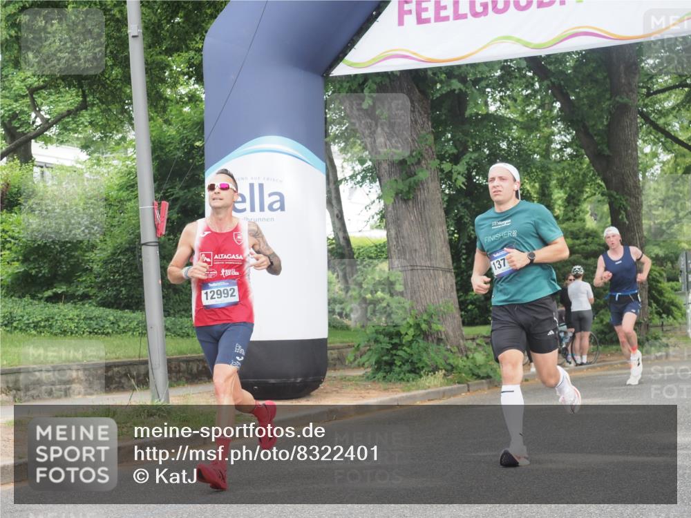 29.06.2025 - hella hamburg halbmarathon KatJ http://msf.ph/oto/8322401 29.06.2025 10:16:38 Zwischen KM18-KM19 7380 meine-sportfotos.de
