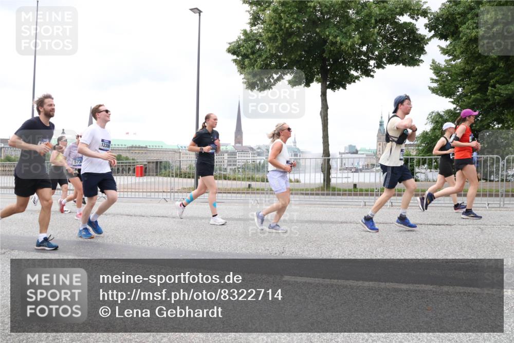 29.06.2025 - hella hamburg halbmarathon Lena Gebhardt http://msf.ph/oto/8322714 29.06.2025 10:57:30 Lombardsbrücke 5738, 12306, 1123, 1242, 1248, 1265, 1643, 2015, 2041, 2370, 2567, 2871, 3191, 3195, 3385, 3388, 3433, 3470, 3723, 3750, 3851, 3954, 4059, 4086, 4106, 4180, 4197, 4241, 4485, 4521, 4611, 4830, 4998, 5057, 5117, 5316, 5632, 5639, 5736, 5738, 6053, 6827, 6832, 6857, 6916, 6981, 7172, 7592, 7720, 7728, 7787, 8035, 8039, 8159, 8224, 8287, 8386, 8540, 8546, 8552, 8679, 8708, 8851, 8853, 8873, 9059, 9110, 9233, 9298, 9299, 9318, 9496, 9613 meine-sportfotos.de