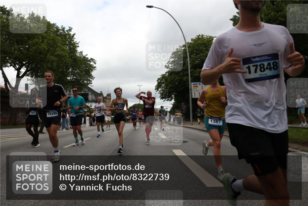 29.06.2025 - hella hamburg halbmarathon Yannick Fuchs http://msf.ph/oto/8322739 29.06.2025 10:51:17 20KM 1200, 1239, 1387, 1563, 1715, 1719, 1972, 2282, 2417, 2652, 3575, 4261, 5015, 5134, 5391, 5457, 5458, 5728, 6720, 6892, 7159, 7269, 8744, 9577, 10383, 10408, 11043, 11832, 12144, 12509, 12773, 12774, 13245, 13376, 13523, 13664, 14361, 14737, 14881, 14951, 15090, 15110, 15125, 15189, 15220, 15349, 15664, 16093, 16418, 16830, 16909, 17201, 17758, 17769, 17828, 17848, 18388 meine-sportfotos.de