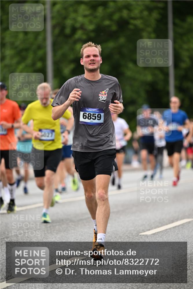 29.06.2025 - hella hamburg halbmarathon Dr. Thomas Lammeyer http://msf.ph/oto/8322772 29.06.2025 10:39:22 Kennedybrücke 1417, 1497, 1821, 1849, 2198, 2265, 2482, 3170, 3409, 3958, 4333, 4564, 4696, 4884, 5027, 5793, 6335, 6365, 6379, 6397, 6571, 6746, 6803, 6859, 7020, 7386, 7733, 8249, 8369, 9164, 9248, 9342, 10335, 10358, 10393, 10464, 10606, 11320 meine-sportfotos.de