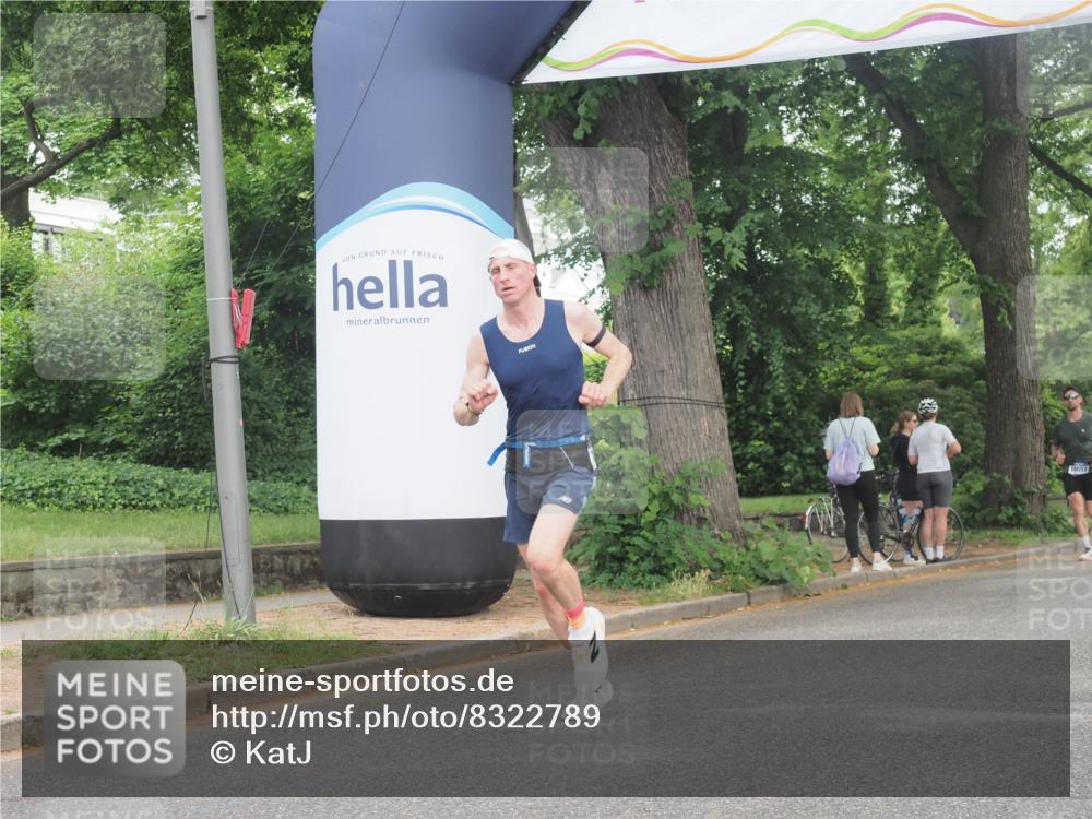 29.06.2025 - hella hamburg halbmarathon KatJ http://msf.ph/oto/8322789 29.06.2025 10:16:40 Zwischen KM18-KM19 7380 meine-sportfotos.de