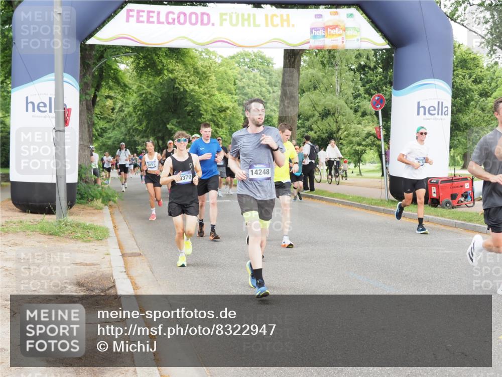 29.06.2025 - hella hamburg halbmarathon MichiJ http://msf.ph/oto/8322947 29.06.2025 10:37:26 Zwischen KM18-KM19 1216, 1381, 4261, 5978, 6712, 9695, 13159, 13225, 13688, 14012, 14248, 14526, 15523, 15620, 16403, 16731, 18064, 18370, 18489, 19020 meine-sportfotos.de