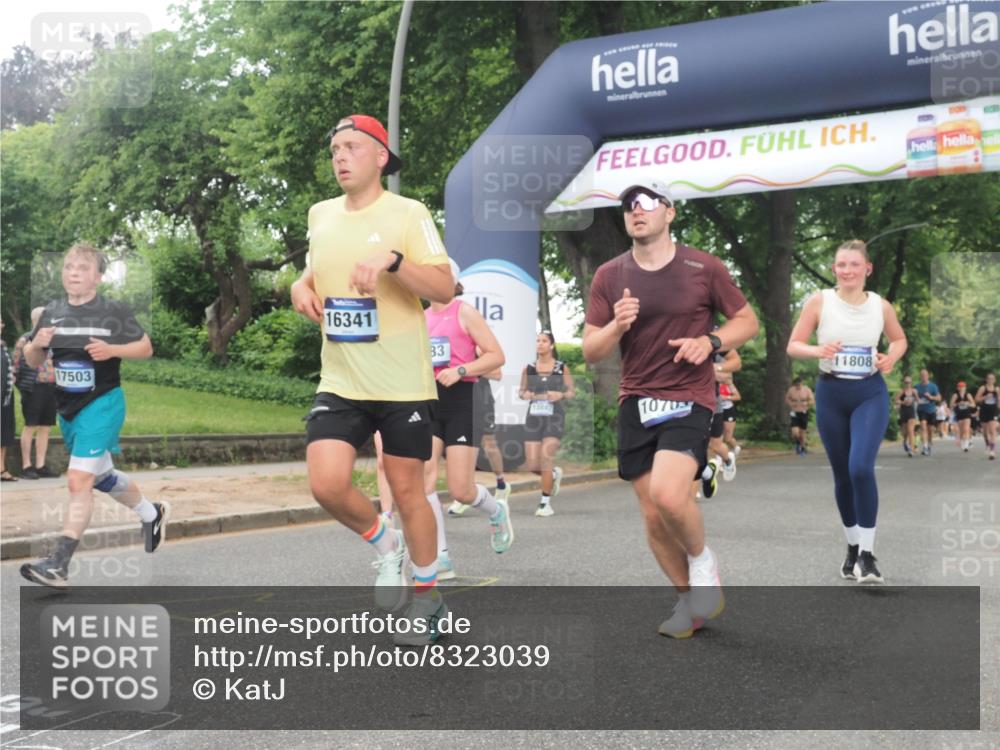 29.06.2025 - hella hamburg halbmarathon KatJ http://msf.ph/oto/8323039 29.06.2025 10:46:09 Zwischen KM18-KM19 3425, 3983, 4502, 6997, 7065, 7287, 8585 meine-sportfotos.de