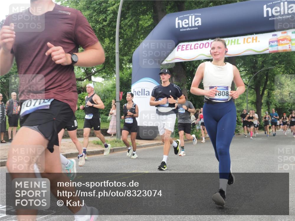 29.06.2025 - hella hamburg halbmarathon KatJ http://msf.ph/oto/8323074 29.06.2025 10:46:10 Zwischen KM18-KM19 3425, 3983, 4502, 6997, 7065, 7287, 8585 meine-sportfotos.de
