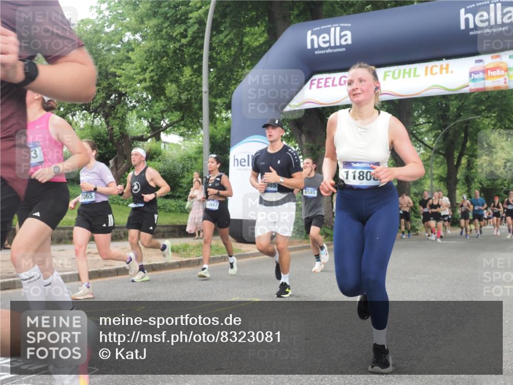 29.06.2025 - hella hamburg halbmarathon KatJ http://msf.ph/oto/8323081 29.06.2025 10:46:10 Zwischen KM18-KM19 3425, 3983, 4502, 6997, 7065, 7287, 8585 meine-sportfotos.de