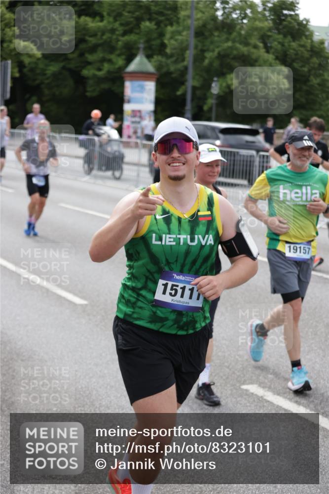 29.06.2025 - hella hamburg halbmarathon Jannik Wohlers http://msf.ph/oto/8323101 29.06.2025 10:39:38 Lombardsbrücke 1058, 1076, 1291, 1586, 1691, 1899, 2019, 2254, 2313, 2866, 2888, 3515, 3607, 3882, 3883, 3884, 4173, 4471, 5229, 5263, 5654, 5877, 5901, 6097, 6548, 6698, 6750, 6890, 6920, 7045, 7455, 7456, 8107, 8612, 8622, 8815, 8865, 8866, 9080, 9187, 9195, 9292, 9495, 10648, 10806, 10818, 10901, 10939, 10953, 11188, 11242, 11244, 11874, 12414, 12883, 12906, 13005, 13069, 13577, 13644, 14327, 14578, 15111, 16532, 16784, 18157, 19163 meine-sportfotos.de