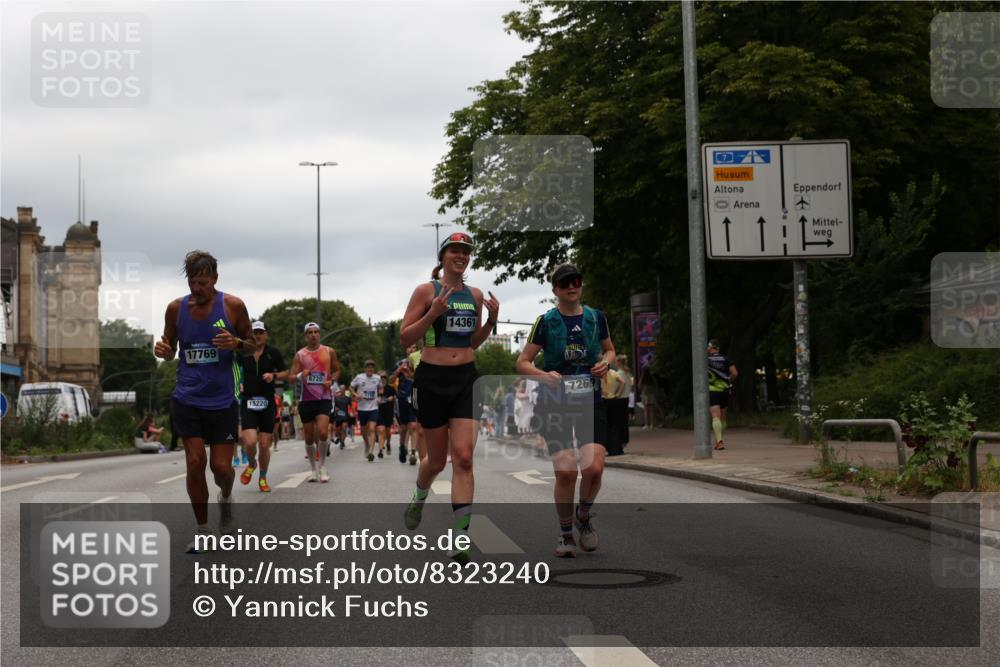 29.06.2025 - hella hamburg halbmarathon Yannick Fuchs http://msf.ph/oto/8323240 29.06.2025 10:51:19 20KM 1200, 1239, 1387, 1563, 1715, 1719, 1972, 2236, 2282, 2652, 3575, 4261, 5015, 5134, 5391, 5457, 5458, 5728, 6720, 6892, 7159, 7269, 8744, 9450, 10383, 10408, 11832, 12144, 12509, 12773, 12774, 13245, 13376, 13523, 13664, 14361, 14737, 14881, 14951, 15090, 15110, 15125, 15189, 15220, 15349, 15664, 16093, 16418, 16830, 16909, 17201, 17758, 17769, 17848, 18388, 18508 meine-sportfotos.de