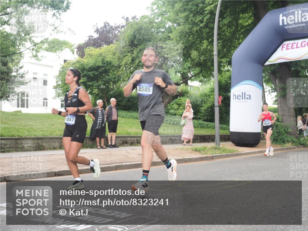 29.06.2025 - hella hamburg halbmarathon KatJ http://msf.ph/oto/8323241 29.06.2025 10:46:12 Zwischen KM18-KM19 3425, 3983, 4502, 6997, 7065, 8585 meine-sportfotos.de