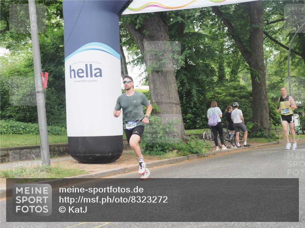 29.06.2025 - hella hamburg halbmarathon KatJ http://msf.ph/oto/8323272 29.06.2025 10:16:44 Zwischen KM18-KM19  meine-sportfotos.de