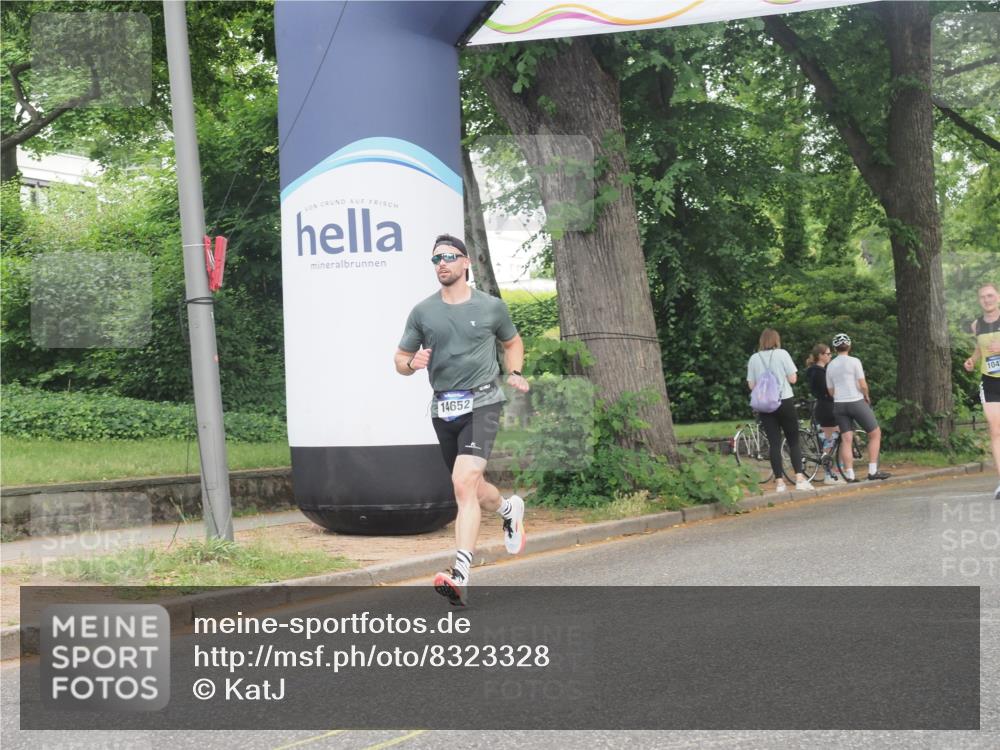 29.06.2025 - hella hamburg halbmarathon KatJ http://msf.ph/oto/8323328 29.06.2025 10:16:44 Zwischen KM18-KM19  meine-sportfotos.de