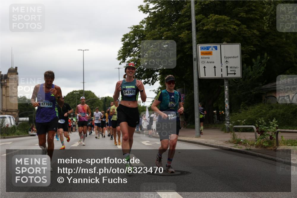 29.06.2025 - hella hamburg halbmarathon Yannick Fuchs http://msf.ph/oto/8323470 29.06.2025 10:51:19 20KM 1200, 1239, 1387, 1563, 1715, 1719, 1972, 2236, 2282, 2652, 3575, 4261, 5015, 5134, 5391, 5457, 5458, 5728, 6720, 6892, 7159, 7269, 8744, 9450, 10383, 10408, 11832, 12144, 12509, 12773, 12774, 13245, 13376, 13523, 13664, 14361, 14737, 14881, 14951, 15090, 15110, 15125, 15189, 15220, 15349, 15664, 16093, 16418, 16830, 16909, 17201, 17758, 17769, 17848, 18388, 18508 meine-sportfotos.de