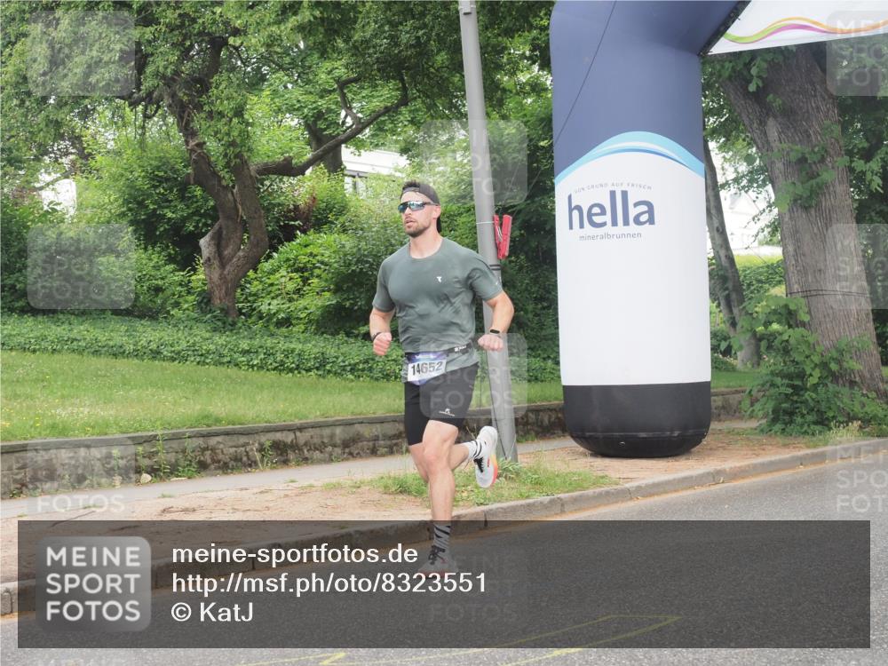 29.06.2025 - hella hamburg halbmarathon KatJ http://msf.ph/oto/8323551 29.06.2025 10:16:45 Zwischen KM18-KM19  meine-sportfotos.de