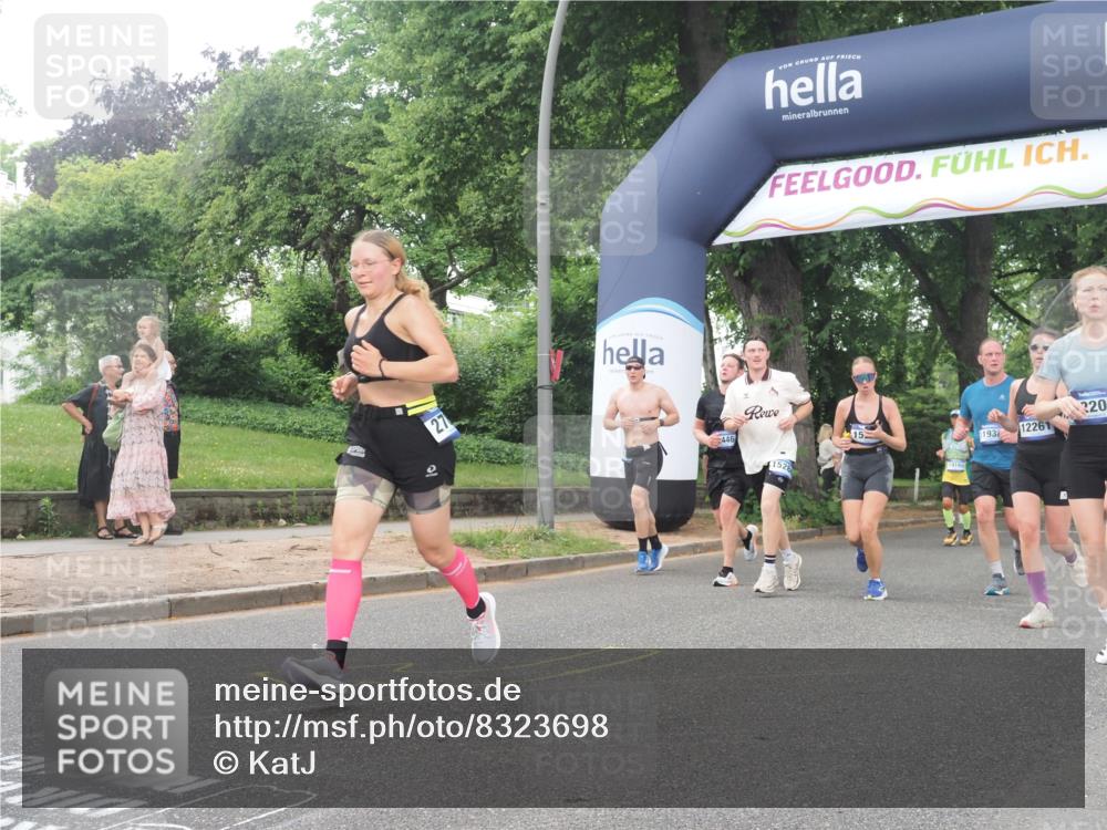 29.06.2025 - hella hamburg halbmarathon KatJ http://msf.ph/oto/8323698 29.06.2025 10:46:15 Zwischen KM18-KM19 2780, 6220, 7065, 8585 meine-sportfotos.de