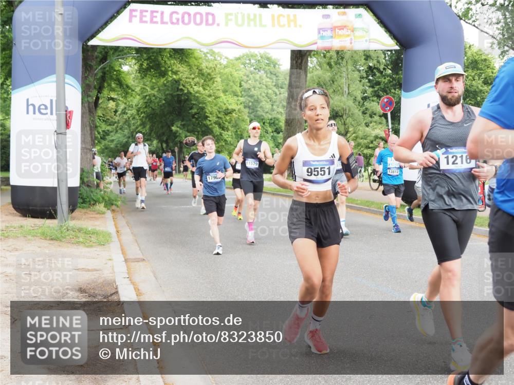 29.06.2025 - hella hamburg halbmarathon MichiJ http://msf.ph/oto/8323850 29.06.2025 10:37:29 Zwischen KM18-KM19 1216, 1381, 2878, 5978, 6712, 9551, 11975, 13159, 13688, 13812, 13875, 14248, 15523, 16731, 17319, 17384, 17908, 18064, 18370 meine-sportfotos.de