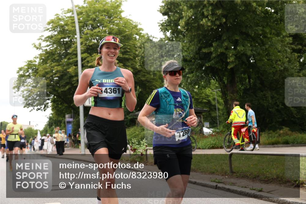29.06.2025 - hella hamburg halbmarathon Yannick Fuchs http://msf.ph/oto/8323980 29.06.2025 10:51:20 20KM 1200, 1239, 1387, 1563, 1715, 1719, 1972, 2236, 2652, 3575, 4261, 5015, 5134, 5391, 5457, 5458, 5728, 6720, 6892, 7159, 7269, 7833, 8744, 9450, 10383, 10408, 11832, 12144, 12509, 12773, 12774, 13245, 13376, 13523, 13664, 14361, 14737, 14881, 14951, 15090, 15110, 15125, 15189, 15220, 15349, 15664, 16093, 16418, 17201, 17758, 17769, 17848, 18388, 18508 meine-sportfotos.de