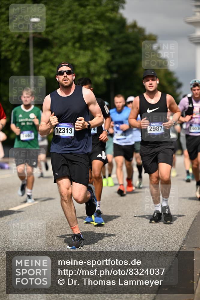 29.06.2025 - hella hamburg halbmarathon Dr. Thomas Lammeyer http://msf.ph/oto/8324037 29.06.2025 10:17:30 Kennedybrücke 1007, 1194, 1859, 1939, 2055, 2359, 2721, 2904, 2961, 2987, 3218, 3729, 4001, 4795, 4950, 5232, 5631, 6026, 6207, 7346, 7460, 7913, 8913, 9128, 9612, 9631 meine-sportfotos.de