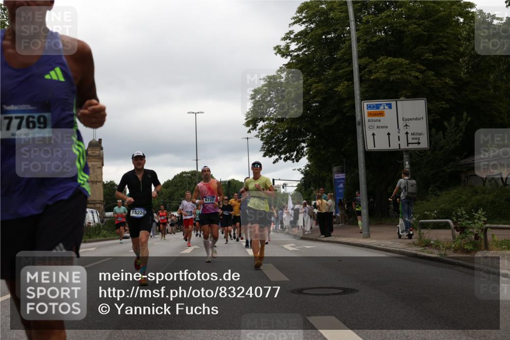 29.06.2025 - hella hamburg halbmarathon Yannick Fuchs http://msf.ph/oto/8324077 29.06.2025 10:51:21 20KM 1200, 1239, 1387, 1563, 1715, 1719, 1972, 2236, 2652, 3575, 4261, 5015, 5134, 5391, 5457, 5458, 5728, 6720, 6892, 7159, 7269, 7833, 8744, 9450, 10383, 10408, 11832, 12144, 12509, 12773, 12774, 13245, 13376, 13523, 13664, 14361, 14737, 14881, 14951, 15090, 15110, 15125, 15189, 15220, 15349, 15664, 16093, 16418, 17201, 17758, 17769, 17848, 18388, 18508 meine-sportfotos.de