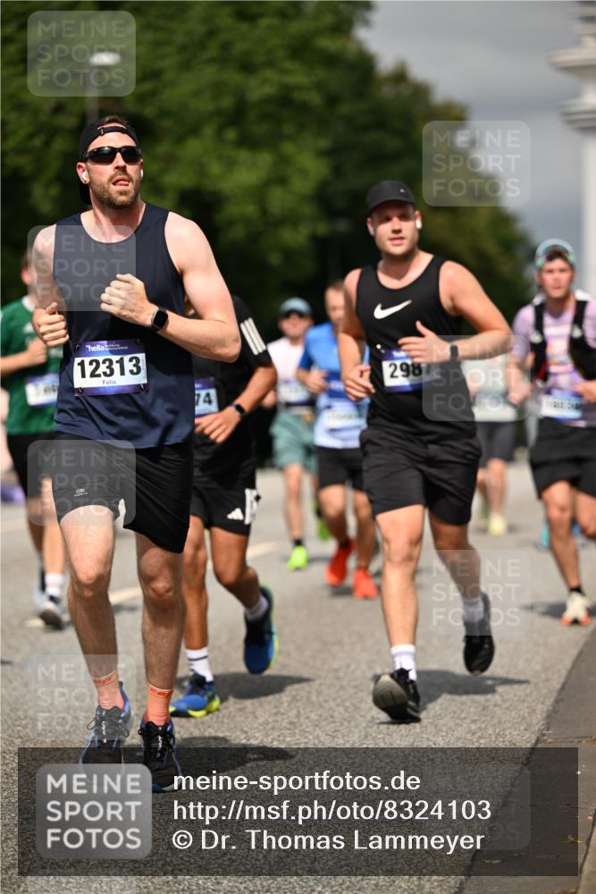 29.06.2025 - hella hamburg halbmarathon Dr. Thomas Lammeyer http://msf.ph/oto/8324103 29.06.2025 10:17:30 Kennedybrücke 1007, 1194, 1859, 1939, 2055, 2359, 2721, 2904, 2961, 2987, 3218, 3729, 4001, 4795, 4950, 5232, 5631, 6026, 6207, 7346, 7460, 7913, 8913, 9128, 9612, 9631 meine-sportfotos.de