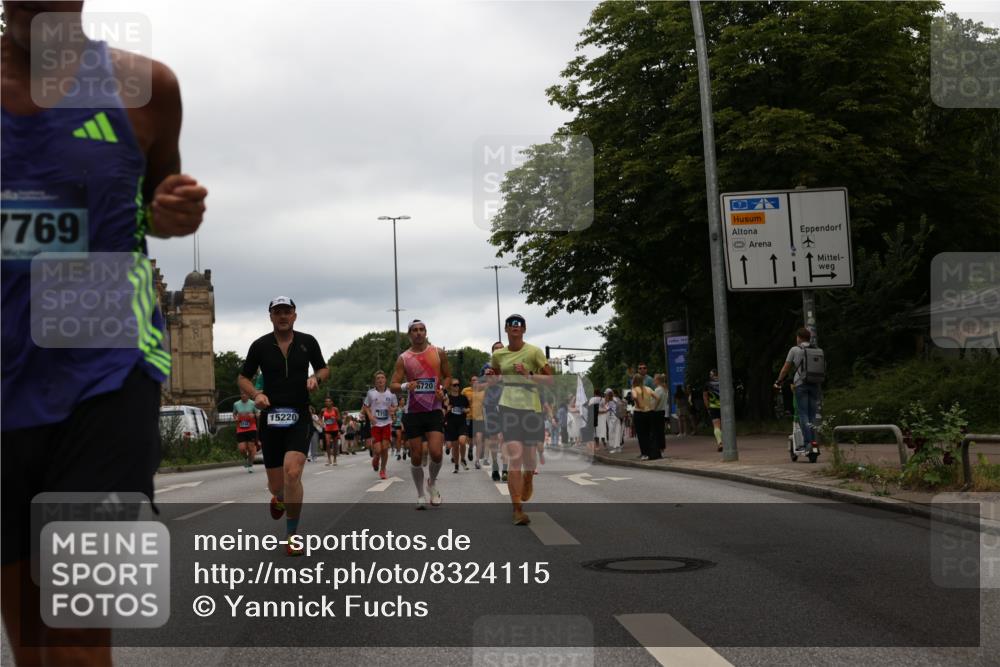 29.06.2025 - hella hamburg halbmarathon Yannick Fuchs http://msf.ph/oto/8324115 29.06.2025 10:51:21 20KM 1200, 1239, 1387, 1563, 1715, 1719, 1972, 2236, 2652, 3575, 4261, 5015, 5134, 5391, 5457, 5458, 5728, 6720, 6892, 7159, 7269, 7833, 8744, 9450, 10383, 10408, 11832, 12144, 12509, 12773, 12774, 13245, 13376, 13523, 13664, 14361, 14737, 14881, 14951, 15090, 15110, 15125, 15189, 15220, 15349, 15664, 16093, 16418, 17201, 17758, 17769, 17848, 18388, 18508 meine-sportfotos.de