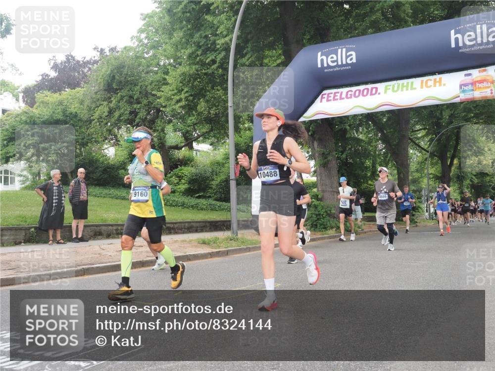 29.06.2025 - hella hamburg halbmarathon KatJ http://msf.ph/oto/8324144 29.06.2025 10:46:19 Zwischen KM18-KM19 2780, 4986, 6220, 8030 meine-sportfotos.de