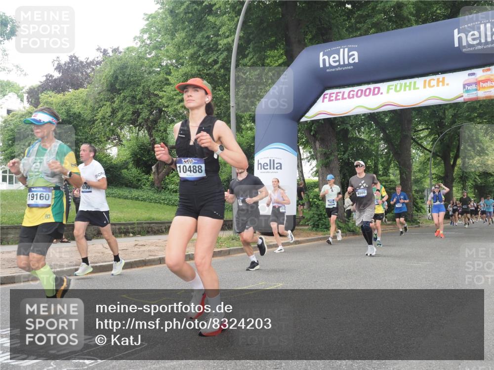 29.06.2025 - hella hamburg halbmarathon KatJ http://msf.ph/oto/8324203 29.06.2025 10:46:19 Zwischen KM18-KM19 2780, 4986, 6220, 8030 meine-sportfotos.de